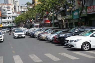 Gửi xe tại Nội Bài giá bao nhiêu? So sánh bảng giá 2026